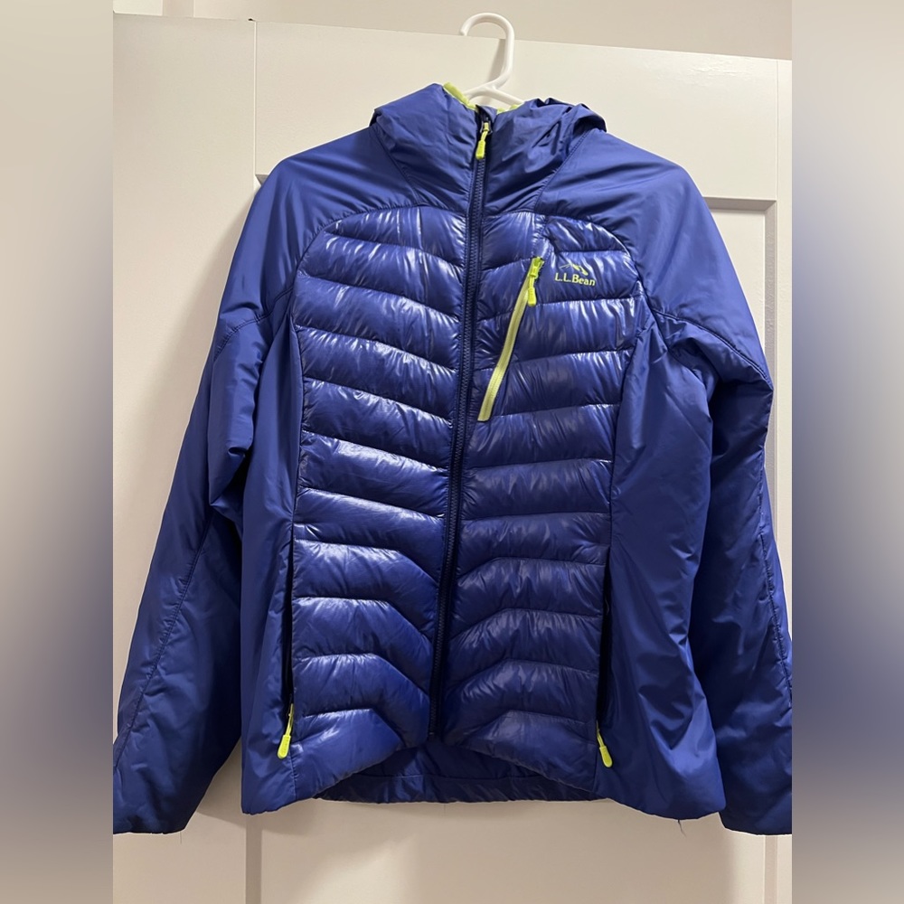 LL Bean LIKE NEW Hooded Puffer